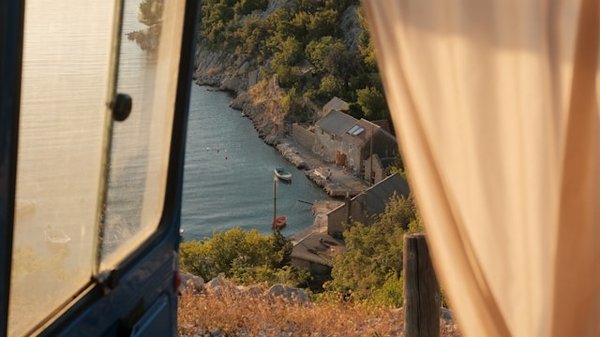 How to find and book a campsite in the UK with unique accommodation options?